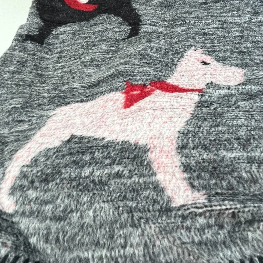 European Studio Luxe Reversible Throw 50x70 Dog Print Reversible Woven Jacquard